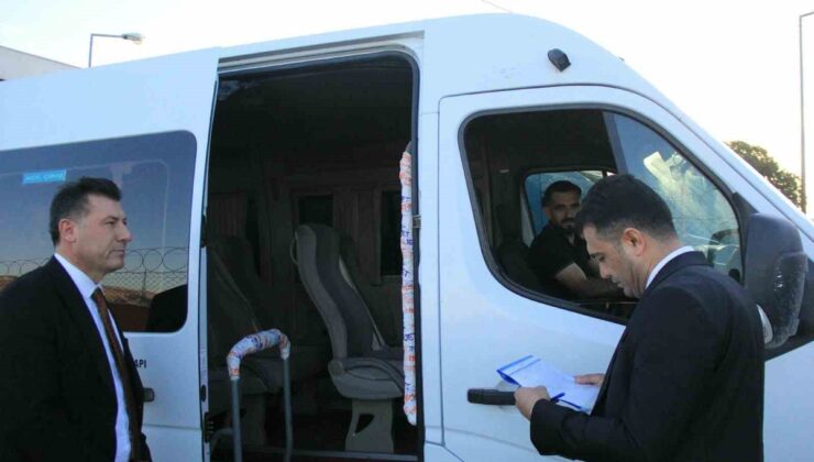 Cizre’de taşımalı okul servisleri İlçe Milli Eğitim Müdürü ve komisyonca denetlendi