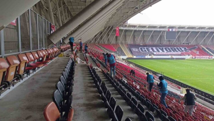Çorum’da denetimli serbestlik yükümlüleri stadyum ve okulları ücretsiz temizledi