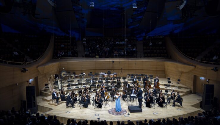 CSO, BM işbirliğiyle düzenlenen ‘Melankoli ve Gül’ konserini Ankara’da verdi
