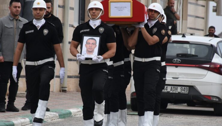 Denizde hayatını kaybeden polis memuru Orhan Gazi Yetiş Malatya’da toprağa verildi