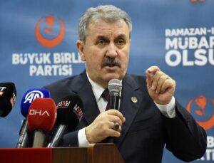 Destici: Batı Trakya Türklerinin dinî iradesi Atina’dan tayin edilemez