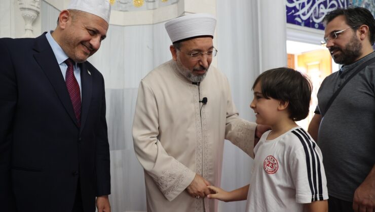 Diyanet İşleri Başkanı Arpaguş, KKTC Din İşleri Başkanı Moral’la görüşüp hutbe okudu