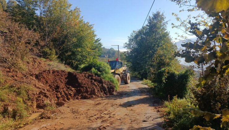 Düzce Gölyaka’da heyelan etkisindeki yollar İl Özel İdaresince stabilize edildi