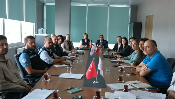 Edirne’de Yeşil Saros’ta balıkçı barınaklarına mavi kartlı atık sistemi görüşüldü