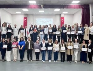 Edirne’de Yeşil STEM Çalıştayı’nda 30 öğretmen Meriç kıyısında su kalitesi ölçtü
