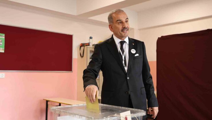 Elazığ TSO organ seçimlerinde meslek komitesi ve meclis üyeliği için oy verme başladı