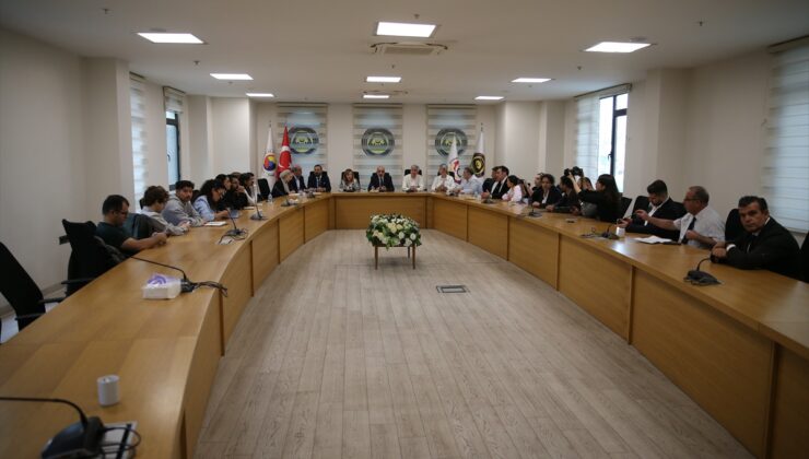 Ermenistan-Türkiye Medya Otobüsü heyeti Diyarbakır’da DTSO’ya ilk ziyaretini yaptı