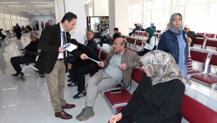 ERÜ Hastanelerinde 26 Ekim Hasta Hakları Günü için bilgilendirme standı açıldı