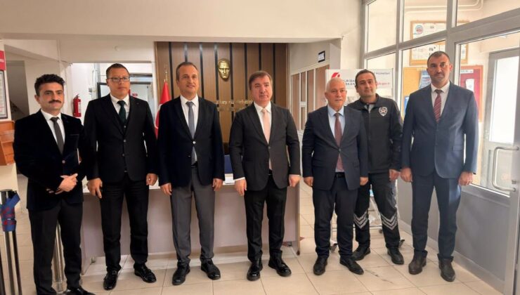 Erzincan Valisi Aydoğdu, halkla ilişkiler bürolarında incelemede bulundu