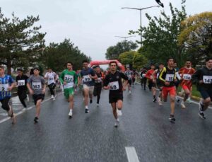 Erzincan’da düzenlenen Cumhuriyet Kupası’nda 168 sporcu mücadele etti