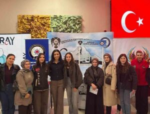 Erzincan’da polis, 9 bin 600 üniversite öğrencisine bilgilendirme çalışması yaptı