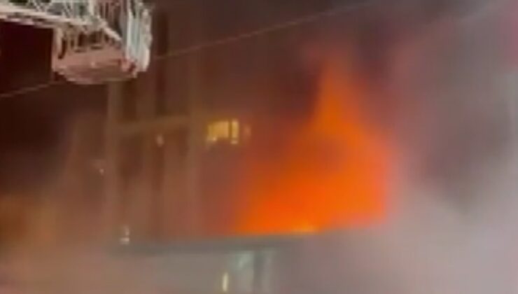 Esenyurt’ta yangın çıkan 2 katlı restoranda alevlere müdahale eden personel yaralandı