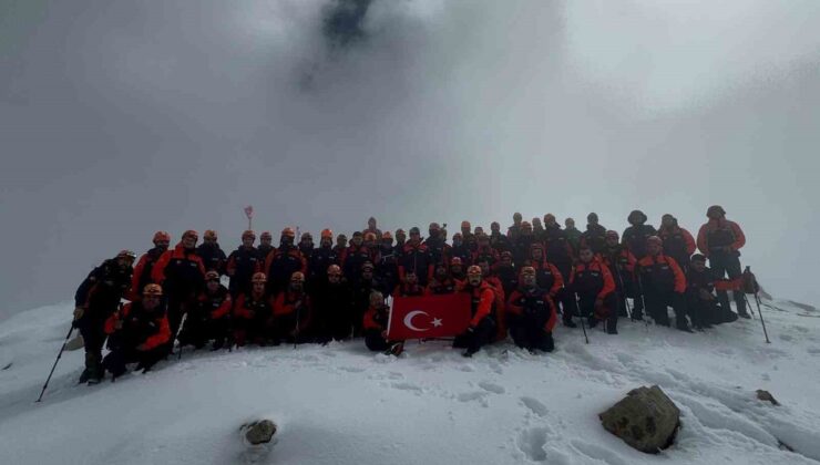 Eskişehir AFAD, 16 ilden 60 personelin katıldığı Isparta kampında yer aldı