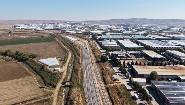 Eskişehir sanayisinin yarım asırdır beklediği demiryolu hattı bitme aşamasına geldi.
