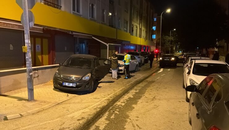 Eskişehir Tepebaşı’nda iki otomobil çarpıştı, 1’i çocuk 7 kişi yaralandı