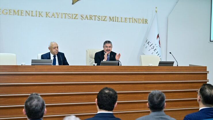 Eskişehir’de sosyal yardımlaşma vakıfları Vali Yılmaz başkanlığında değerlendirildi