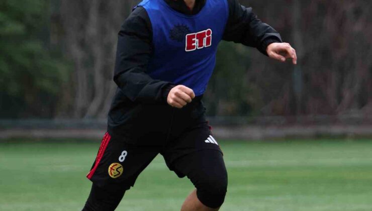 Eskişehirspor, Ziraat Türkiye Kupası öncesi Iğdır FK hazırlığını sürdürüyor