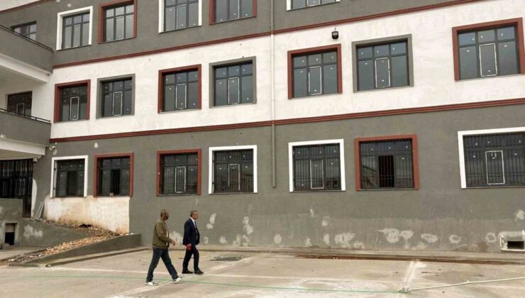 Gaziantep Araban’da TOKİ’nin 32 derslikli okul inşaatı son aşamaya geldi
