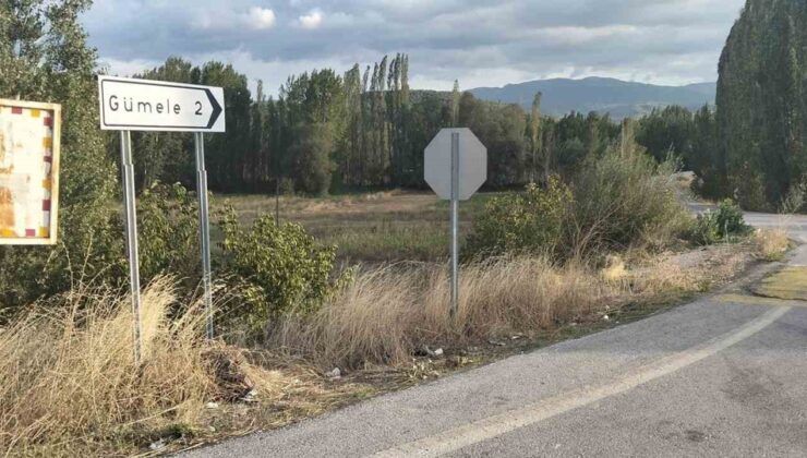 Gediz’de iki köy girişinde bariyer ve ışıklandırma eksikliği sürücüleri tehdit ediyor