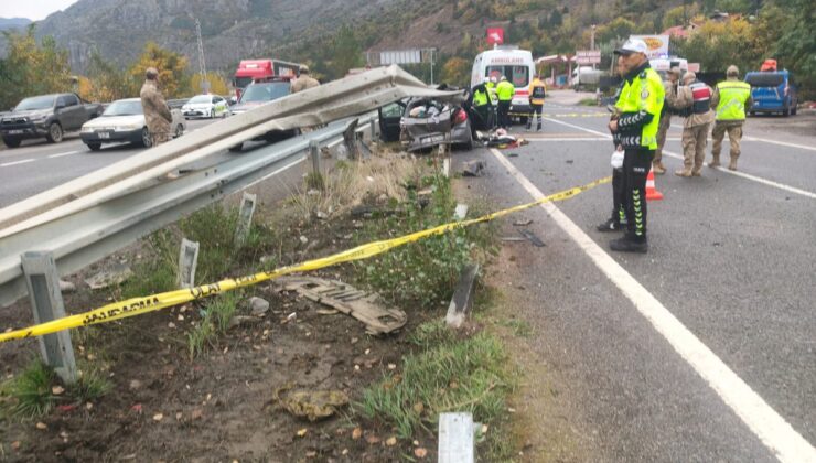 Gümüşhane’de bariyere çarpan otomobilde Gündoğdu Bodur öldü, 1’i çocuk 4 kişi yaralandı