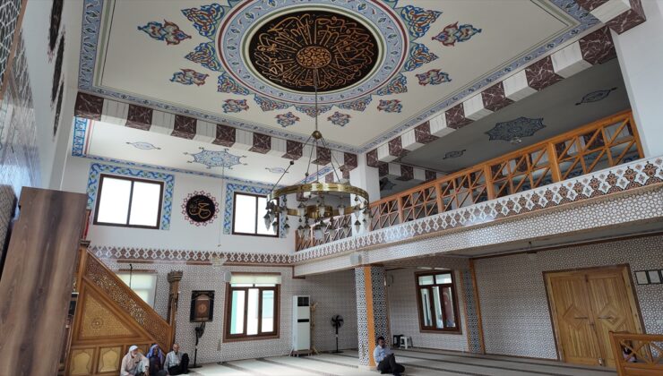 Hatay Kırıkhan’da Marangozlar Camisi 137’nci cami olarak ibadete açıldı