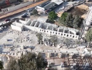 Hatay Valisi Masatlı, Antakya Ulu Camii’ndeki restorasyon çalışmalarını inceledi