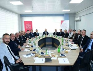 İlçe Milli Eğitim Müdürleri Eskişehir İnönü’de Sinan Aydın başkanlığında toplandı