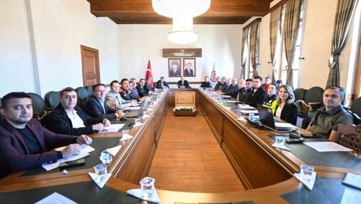 Ilgaz Dağı kayak sezonu hazırlıkları Kastamonu Valisi Dallı başkanlığında görüşüldü