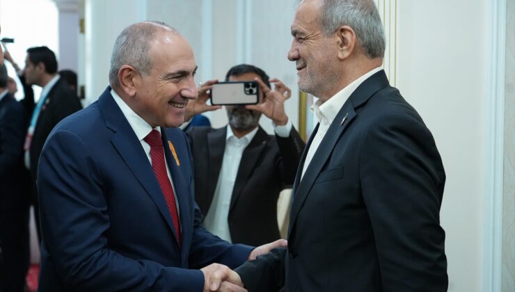 İran ve Ermenistan liderleri Türkmenistan’da ikili ilişkileri ve işbirliğini ele aldı