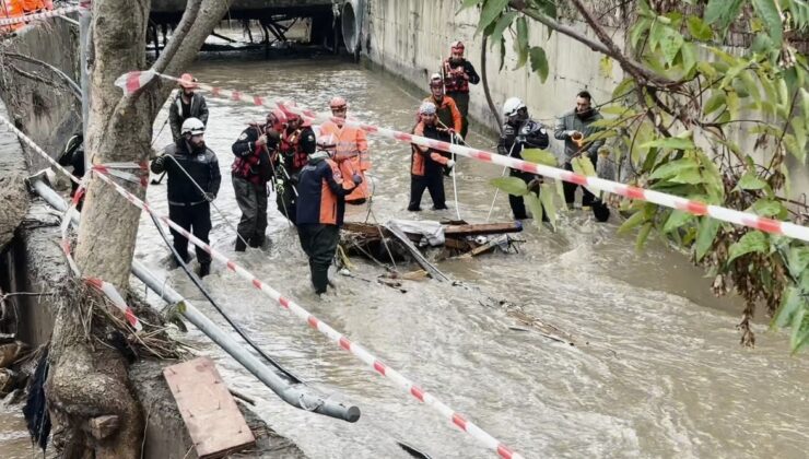 İstanbul Valisi Gül, Ayazağa’da selde kaybolan 3 kişiye ulaşılamadığını açıkladı