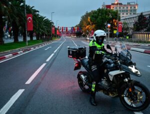 İstanbul’da bugün bu yollara dikkat! Birçok cadde trafiğe kapatıldı