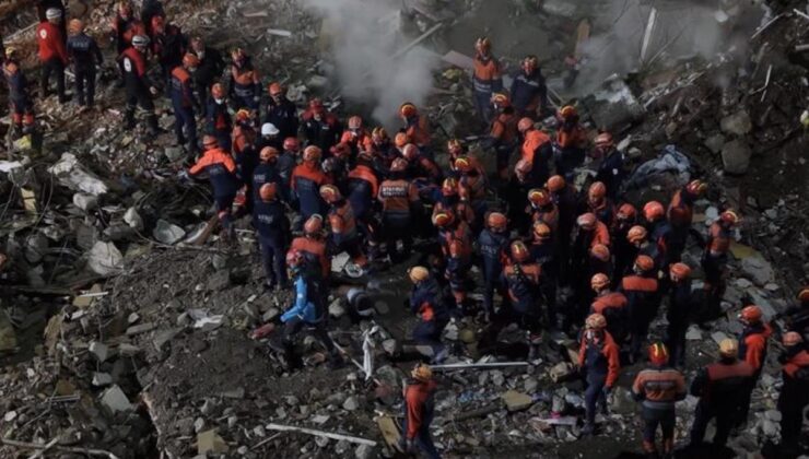 İstanbul’da çöken bina enkazındaki son kişi de çıkarıldı! Ölü sayısı 5’e yükseldi