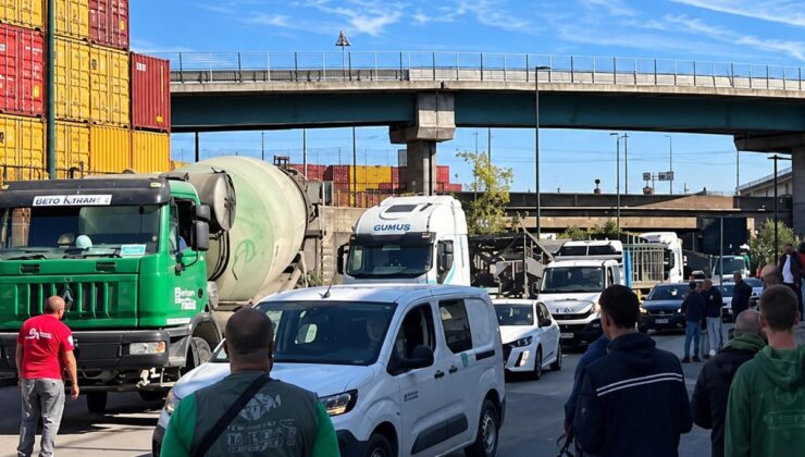 İtalya’da akaryakıt protestosu: Kamyon ve TIR şoförleri otoyol ve liman girişlerini kapadı, kıtlık uyarısı yapıldı