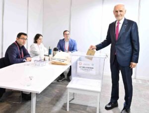 İTO Başkanı Avdagiç, 22’nci Dönem Meclis ve Komite seçimlerinde oy verdi