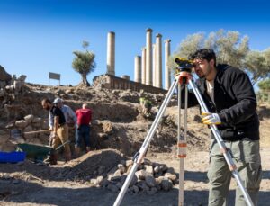 İzmir Bayraklı’da Smyrna Höyüğü kazılarında MÖ 3. bin yıla ulaşıldı