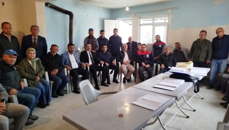 Karakeçili Kaymakamı Mert, Sulubük’te arazi toplulaştırması hakkında bilgi aldı