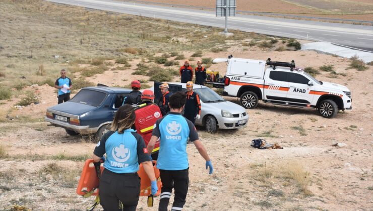 Karaman’da UMKE’nin çoklu yaralanmalı trafik kazası tatbikatına 45 personel katıldı