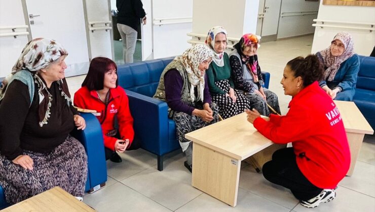 Kastamonu Vakıflar personeli Dünya Yaşlılar Günü’nde huzurevi sakinleriyle buluştu