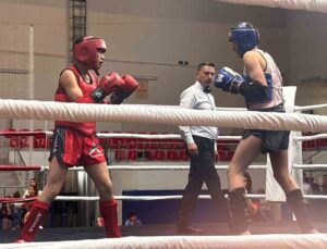 Kayseri Talas’ta Atatürk ve Cumhuriyet Muaythai Müsabakaları yoğun katılımla yapıldı