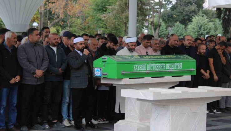 Kayseri’de ceviz ağacından düşen 56 yaşındaki öğretmen kurtarılamadı