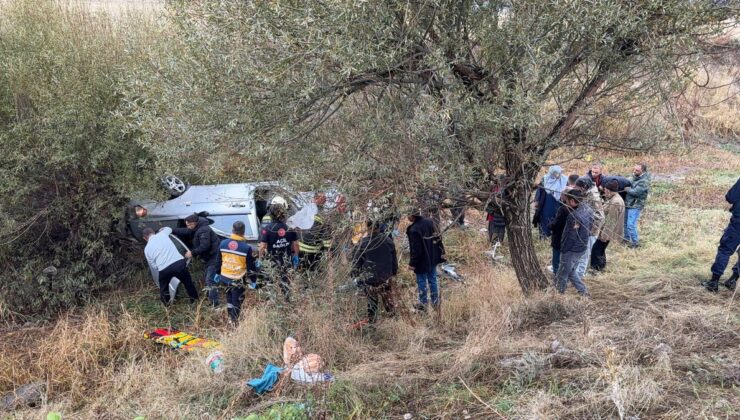 Konya Seydişehir’de kaygan yolda şarampole yuvarlanan otomobilde 5 kişi yaralandı