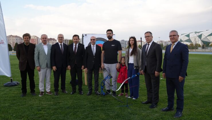 Konya’da Amatör Spor Haftası çelenk töreni ve kortejle başladı