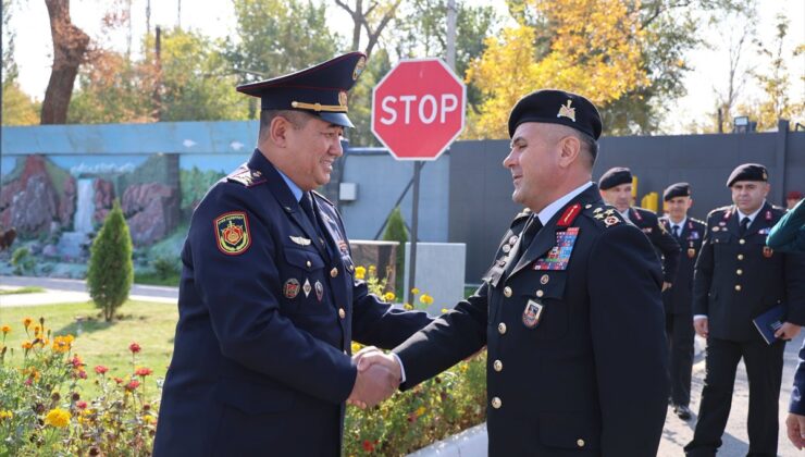 Korgeneral Murat Bulut, Bişkek’te Kırgız İç Birlikleri Komutanı Alıbayev ile görüştü