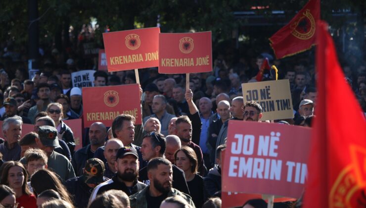 Kosova’da UÇK komutanlarının Lahey’de hapis cezasına çarptırılmasına karşı gösteriler sürüyor