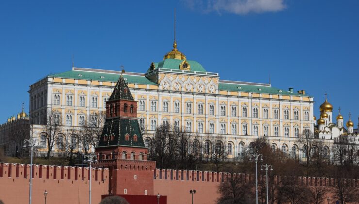 Kremlin Sözcüsü Peskov, müzakerelerin askeri operasyonları kısıtlamayacağını söyledi