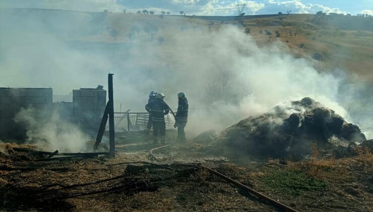 Kütahya Gediz’de ahır yangınında 1 kişi yaşamını yitirdi, 5 küçükbaş telef oldu