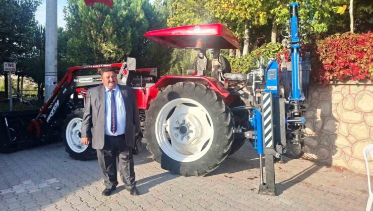 Kütahya Hisarcık’ta Şeyhler köylüleri 1 milyon 500 bin TL’ye traktör kepçe aldı