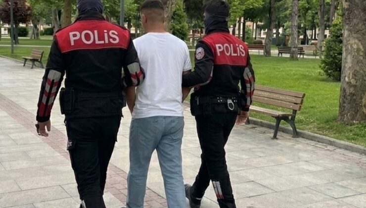 Manisa’da 17 yaşındaki firari parkta yakalandı! 65 hırsızlık dosyasından 152 yıl hapis cezası var