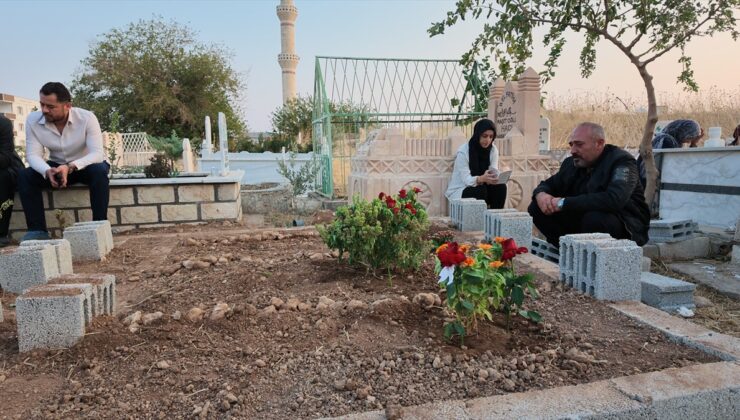 Mardin Nusaybin’de sulama kanalına devrilen otomobilde ölen 6 kişi toprağa verildi