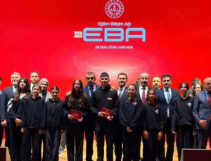 MEB’in yapay zeka destekli Yeni EBA’sı Bakan Tekin’in katıldığı programla tanıtıldı